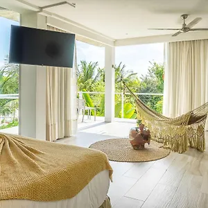 Holiday home Private Canal 10min To, Puerto Aventuras